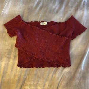 scrunch, wrap maroon top